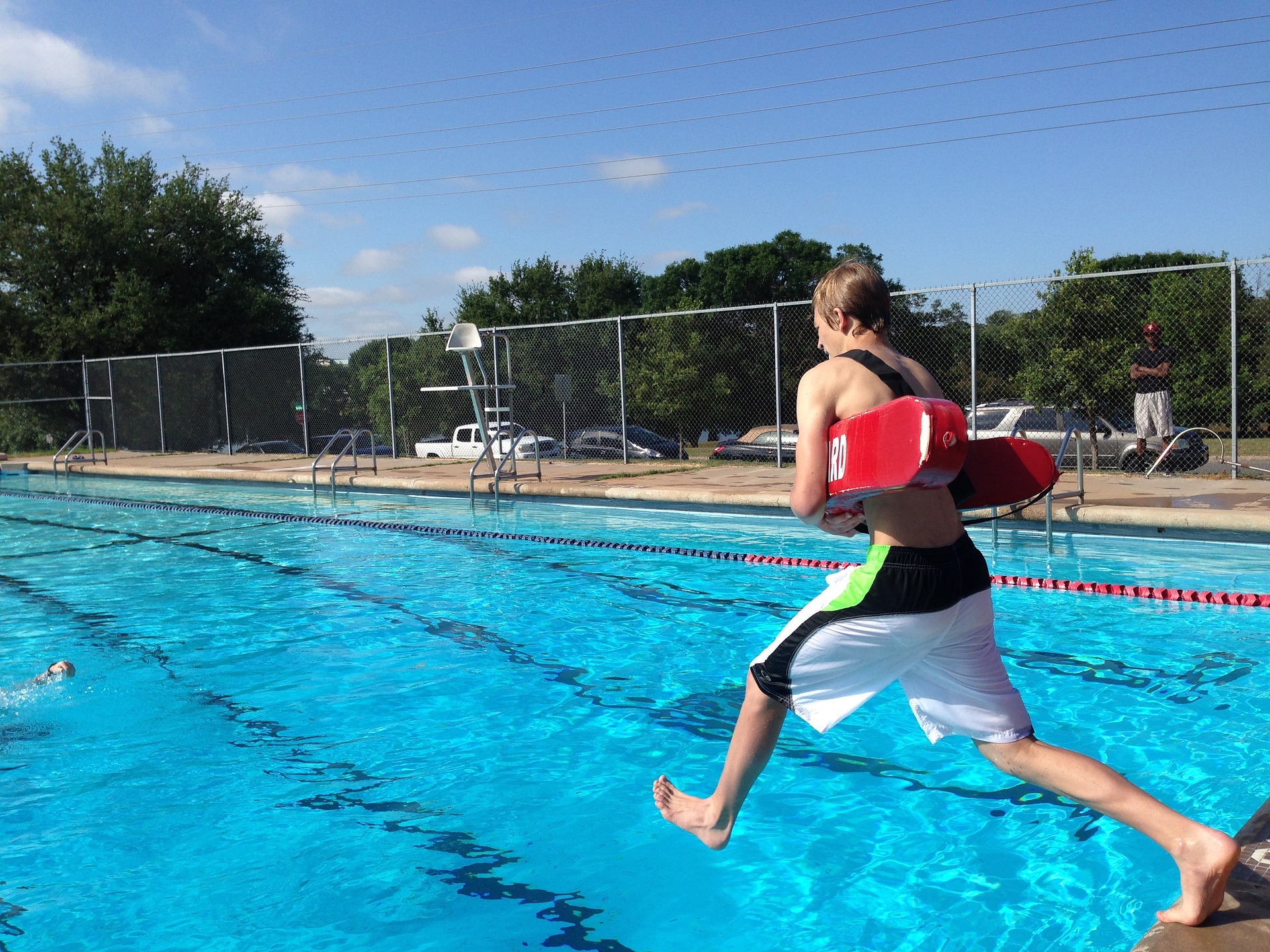 lifeguard-1129235_1920